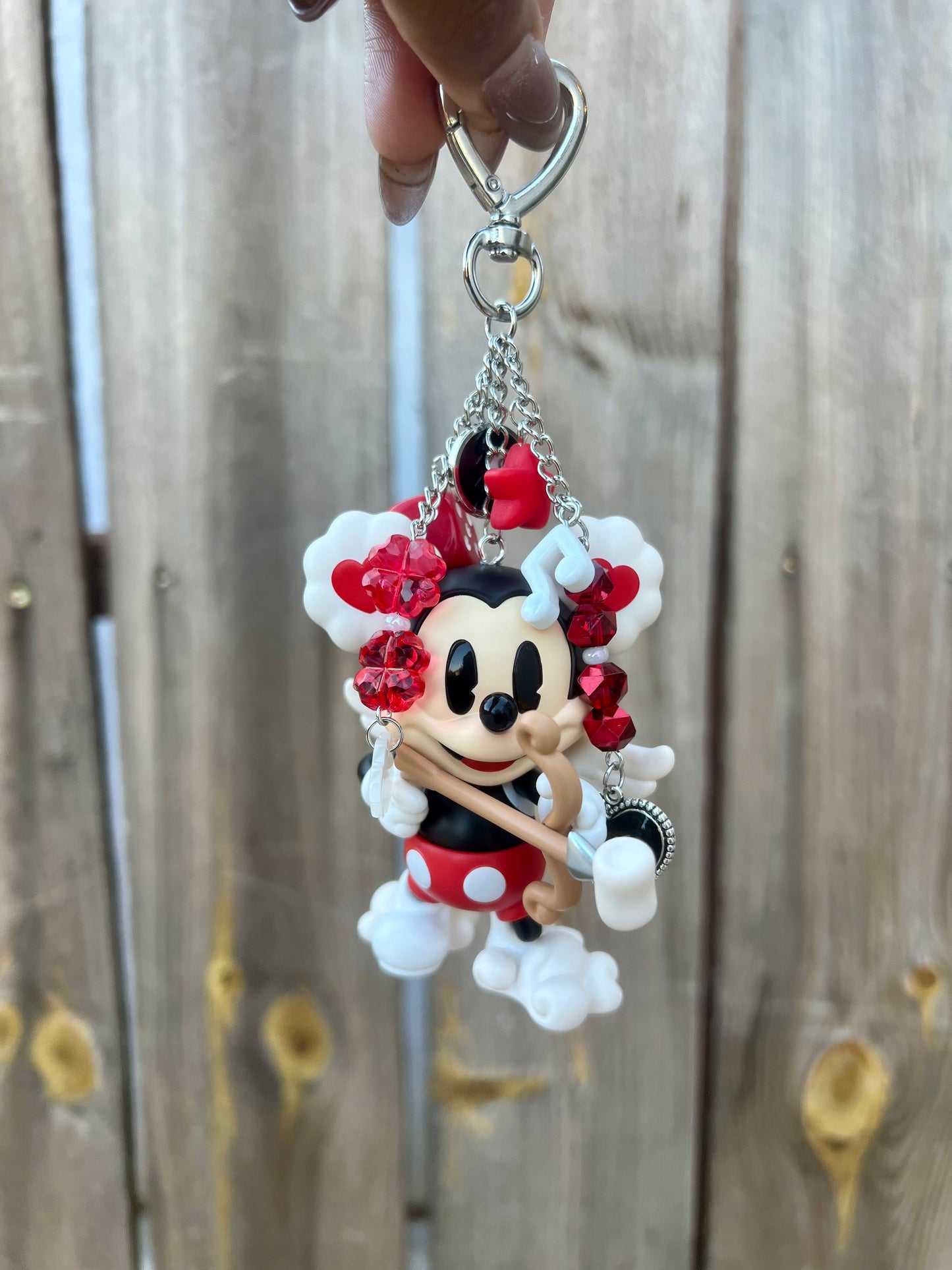 D I S N E Y M I C K E Y Childhood of Boundless Imagination Keychains